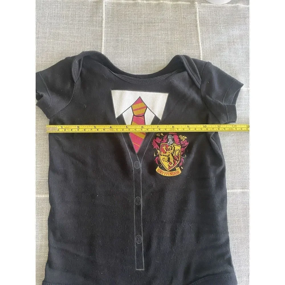 Harry Potter Gryffindor Infant One Piece Body Suit SIZE 18 MONTH Halloween